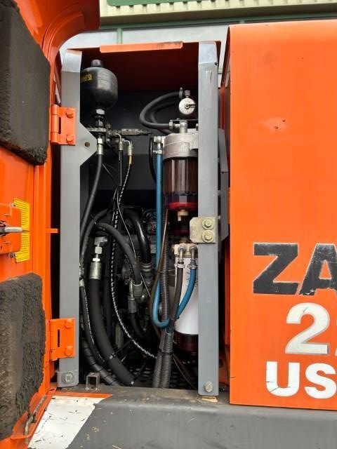 Hitachi ZX 225 US LC-3