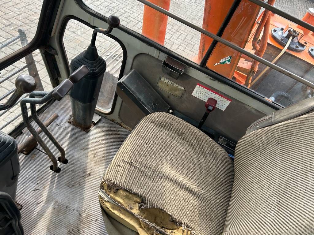 Hitachi EX 60