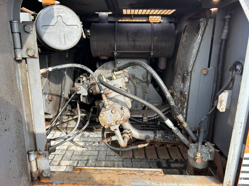Hitachi EX 60
