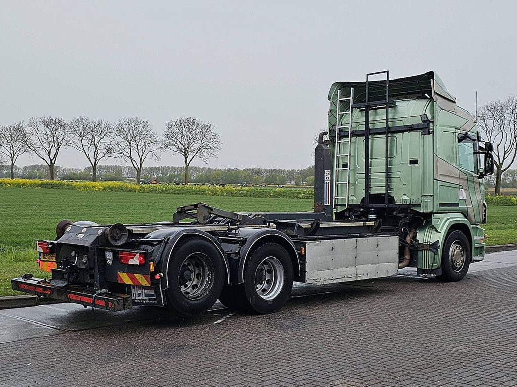SCANIA G440 6x2 hooklift broken