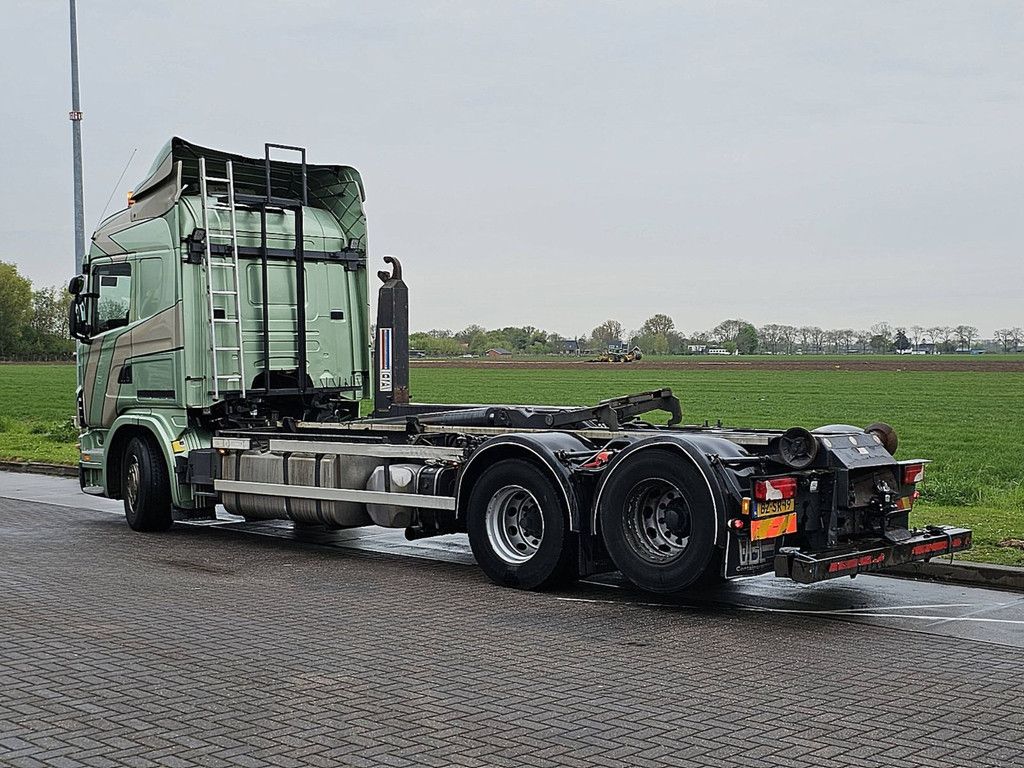 SCANIA G440 6x2 hooklift broken
