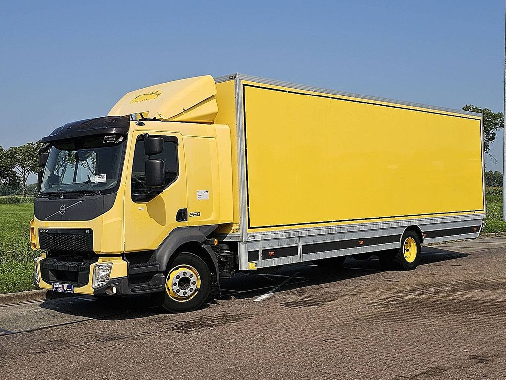 VOLVO FL 250.12 airco 6 cyl.