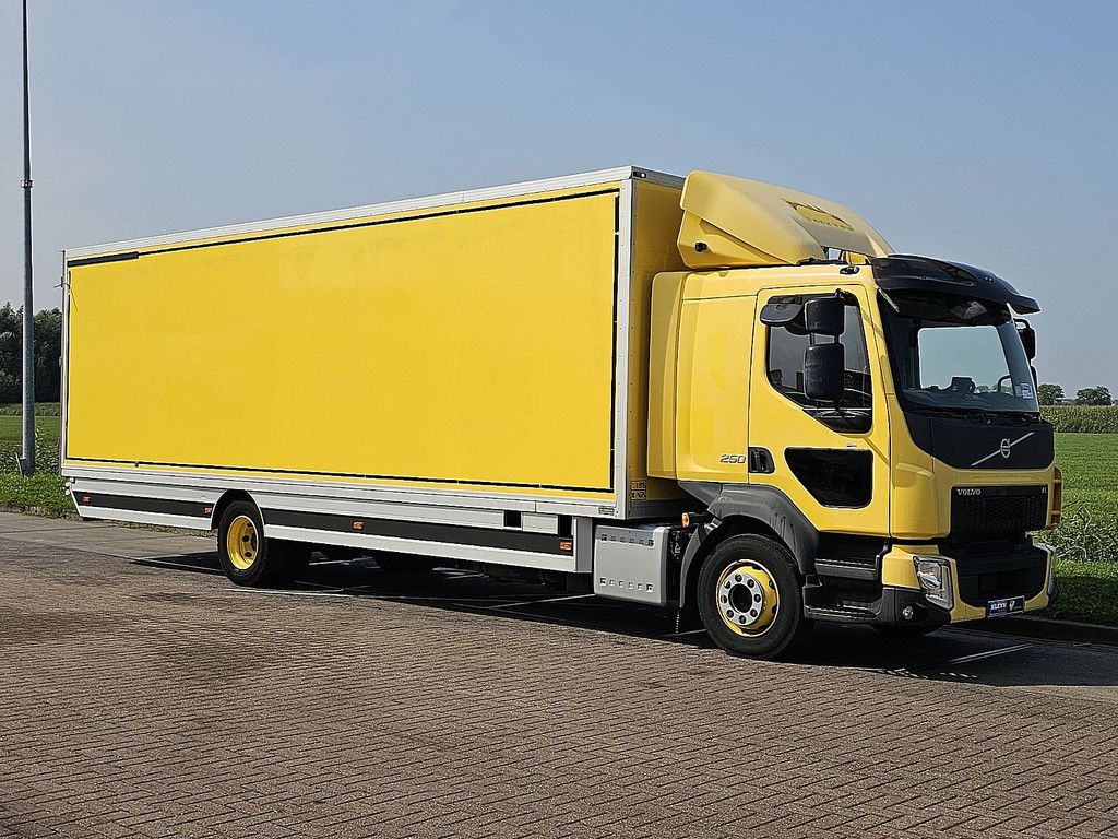 VOLVO FL 250.12 airco 6 cyl.