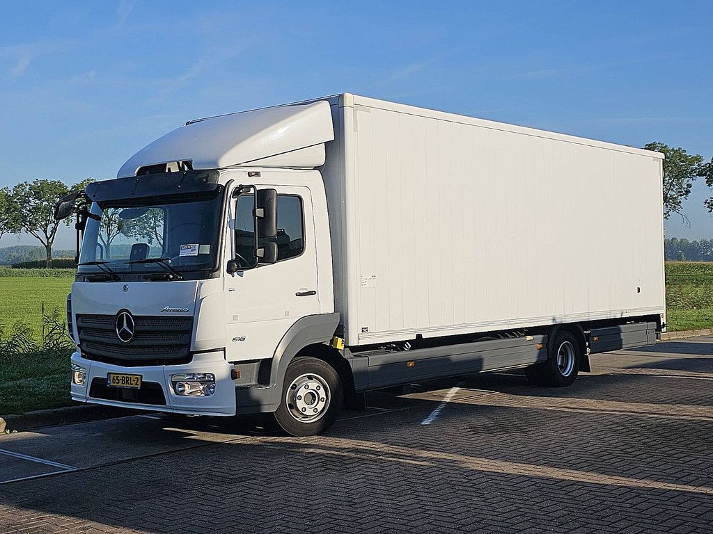 MERCEDES-BENZ ATEGO 818
