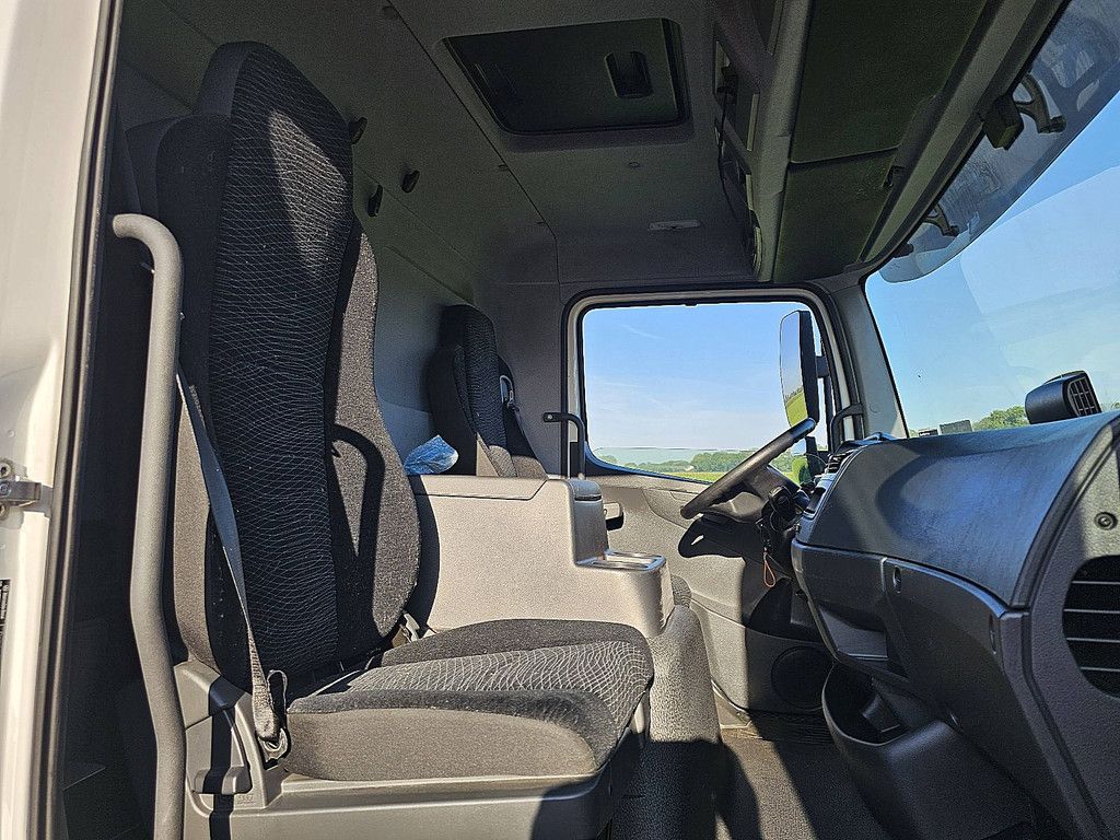 MERCEDES-BENZ ATEGO 818