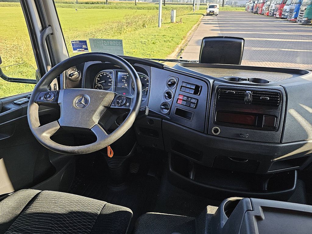 MERCEDES-BENZ ATEGO 818
