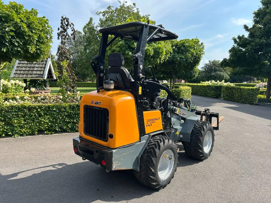 Giant D332SWT X-tra HD