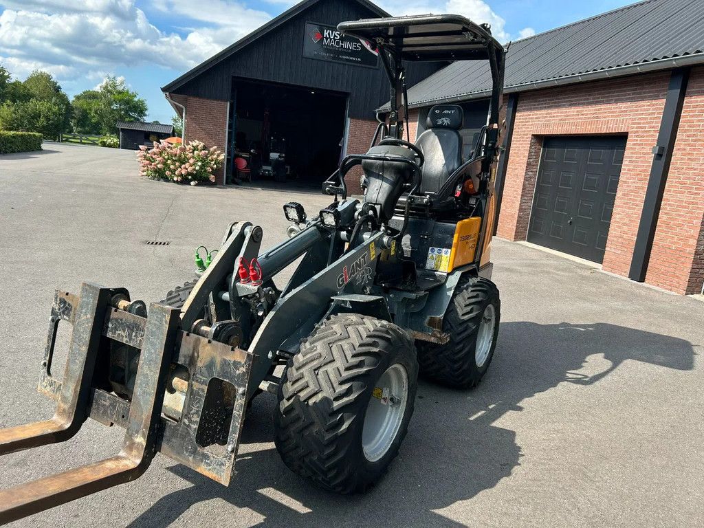 Giant D332SWT X-tra HD