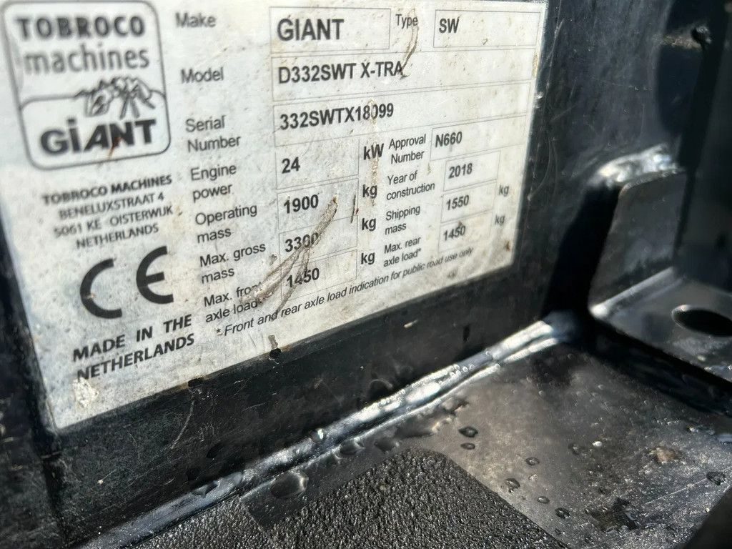 Giant D332SWT X-tra HD
