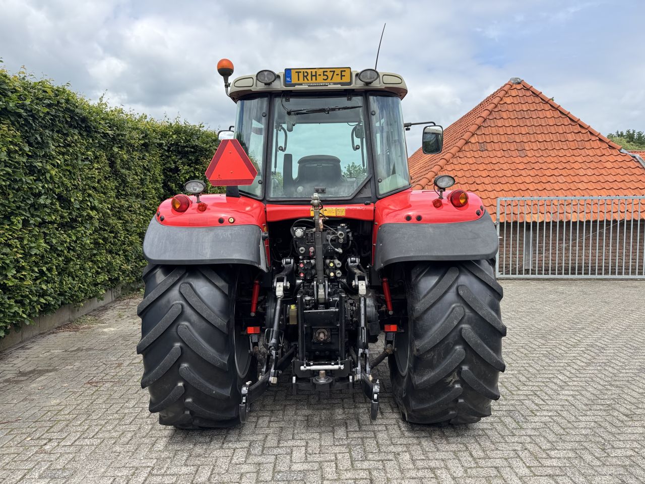 Massy Ferguson 7480VT met maar 5682 uur!