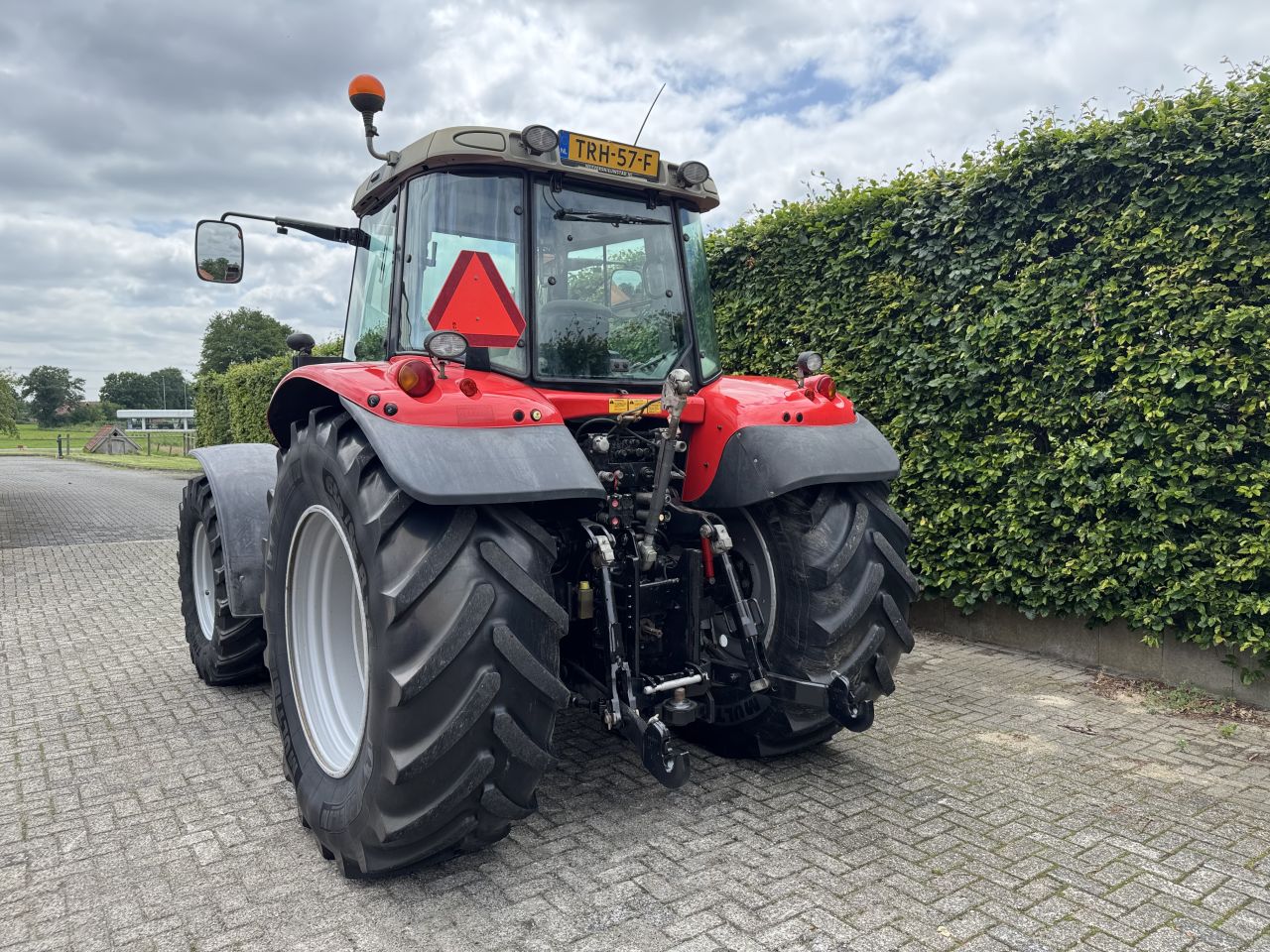 Massy Ferguson 7480VT met maar 5682 uur!