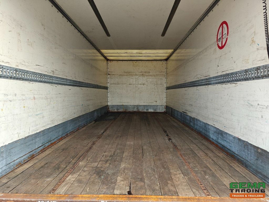 Renault Premium 270 4x2 Day Cab Euro 5 - Manual Transmission - Closed Body 6.5m - HW Floor - Tail Lift 2000kg