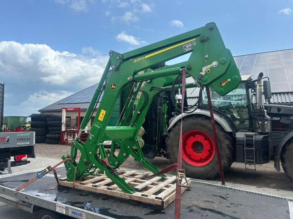 John Deere 623M