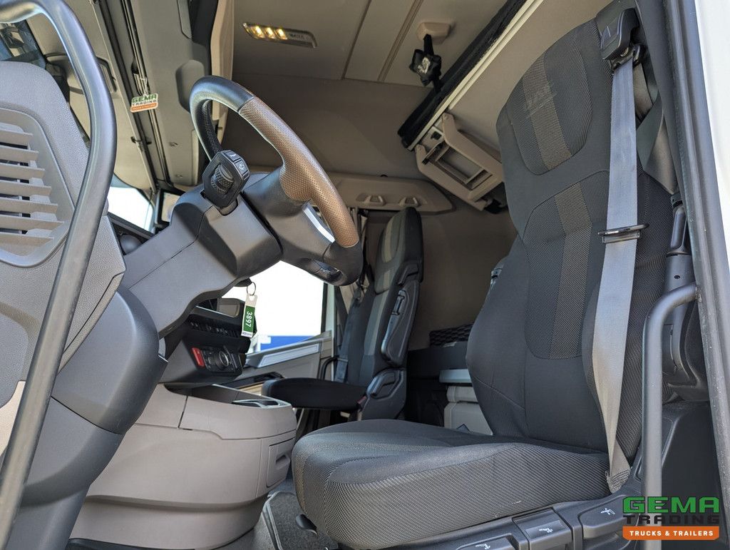 DAF XG+ 4x2 Euro6E - MEGA/Lowdeck - Retarder - MirrorCam - 3 DVS StarRating - 8 pieces in stock!