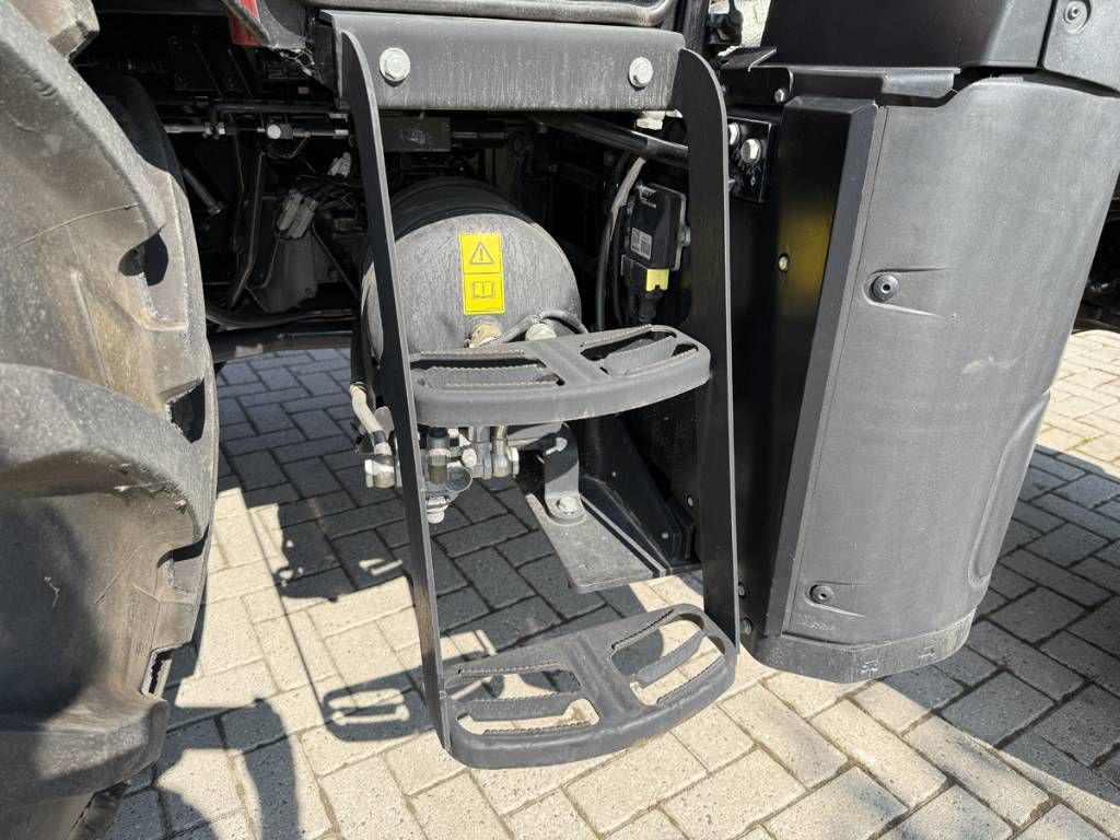 CASE Farmall 100X