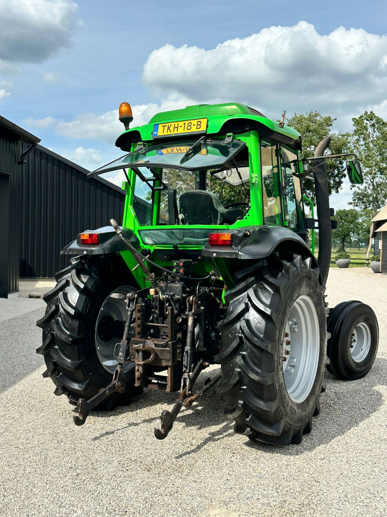 TE KOOP: Zeer nette DEUTZ AGROPLUS 75