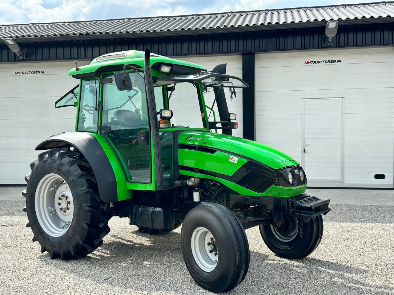 TE KOOP: Zeer nette DEUTZ AGROPLUS 75
