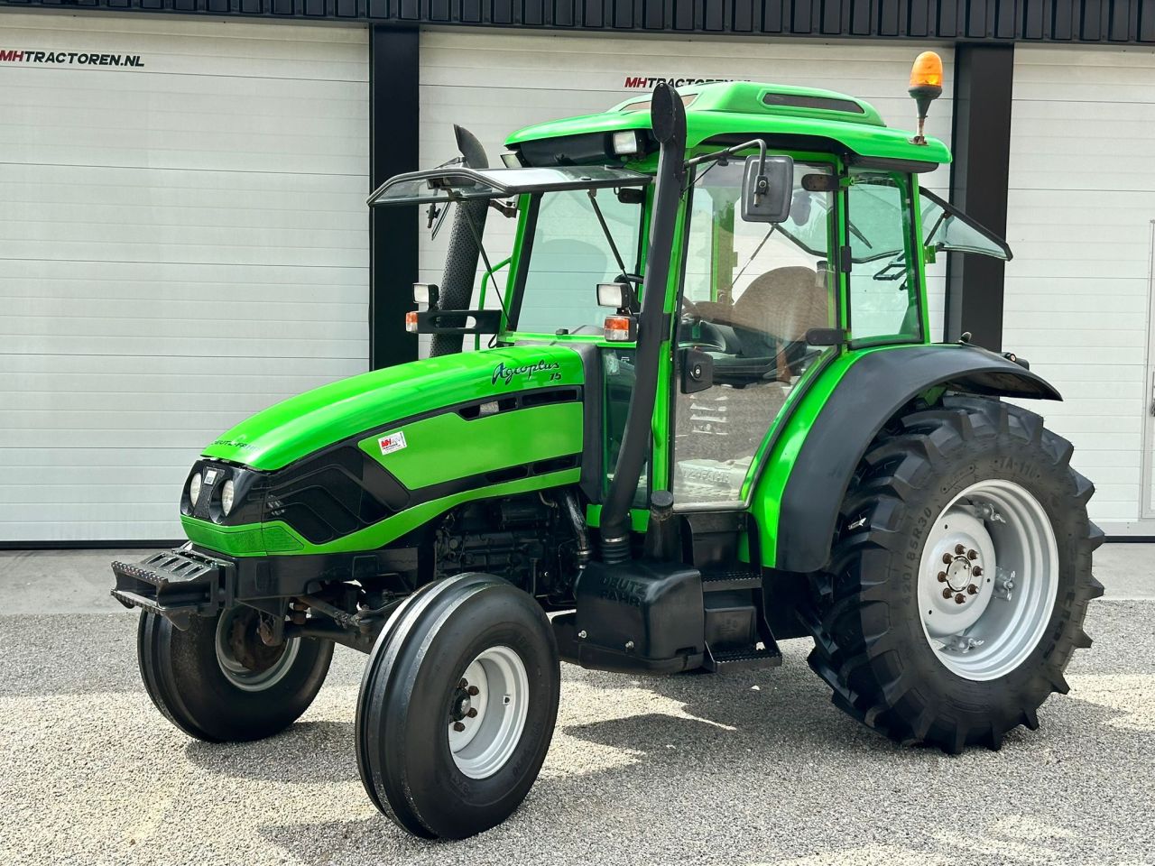 TE KOOP: Zeer nette DEUTZ AGROPLUS 75