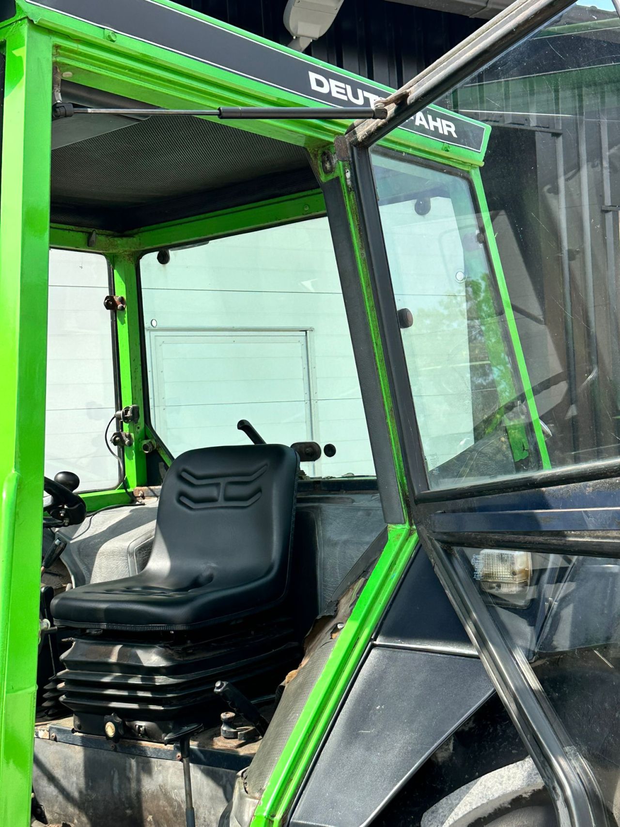 TE KOOP: zeer nette DEUTZ 6206-C