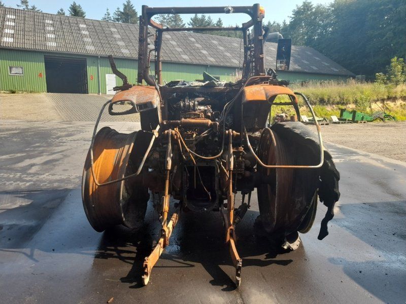 John Deere 6215R