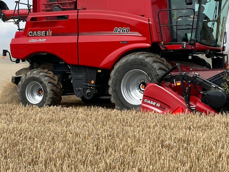 Case IH Axial Flow 8260
