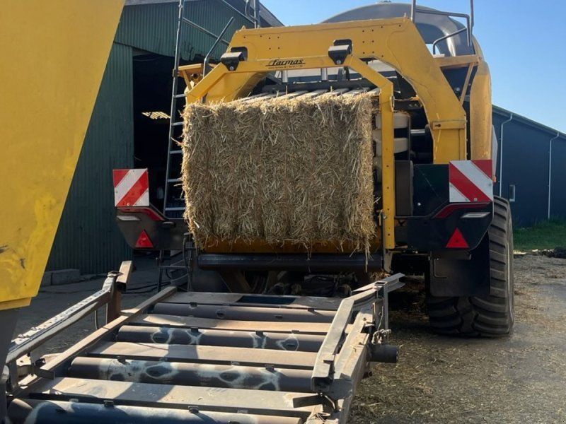 New Holland BB 1290 HD Med snitter