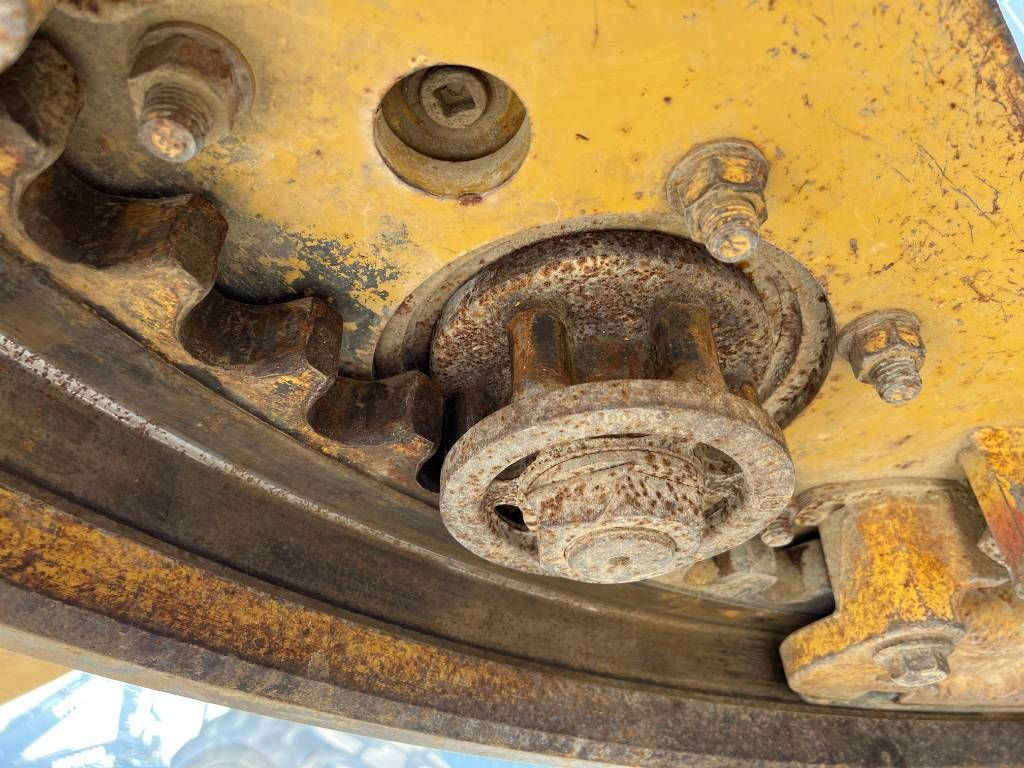 CAT 140H