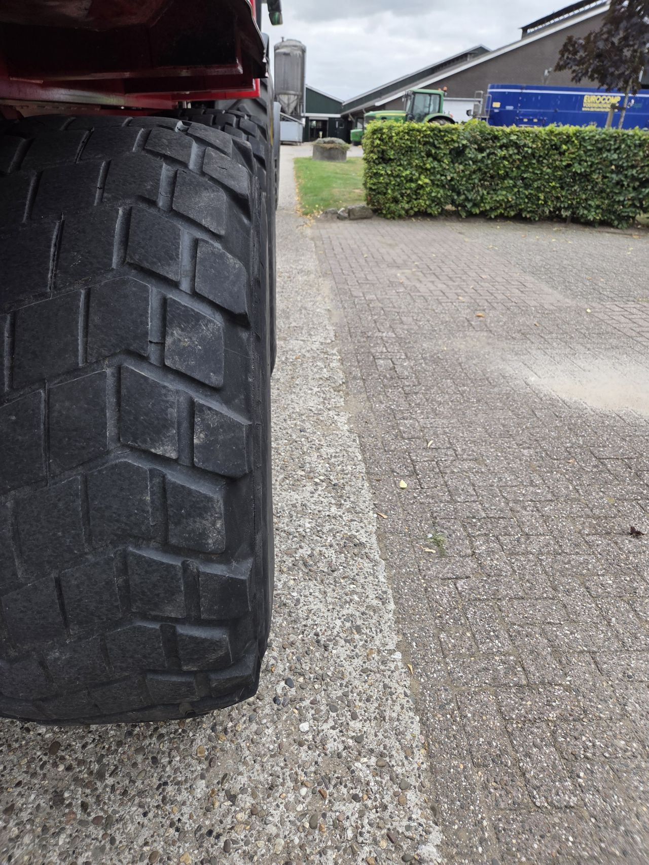 Beco Gigant 240 Gronddumper zandkipper