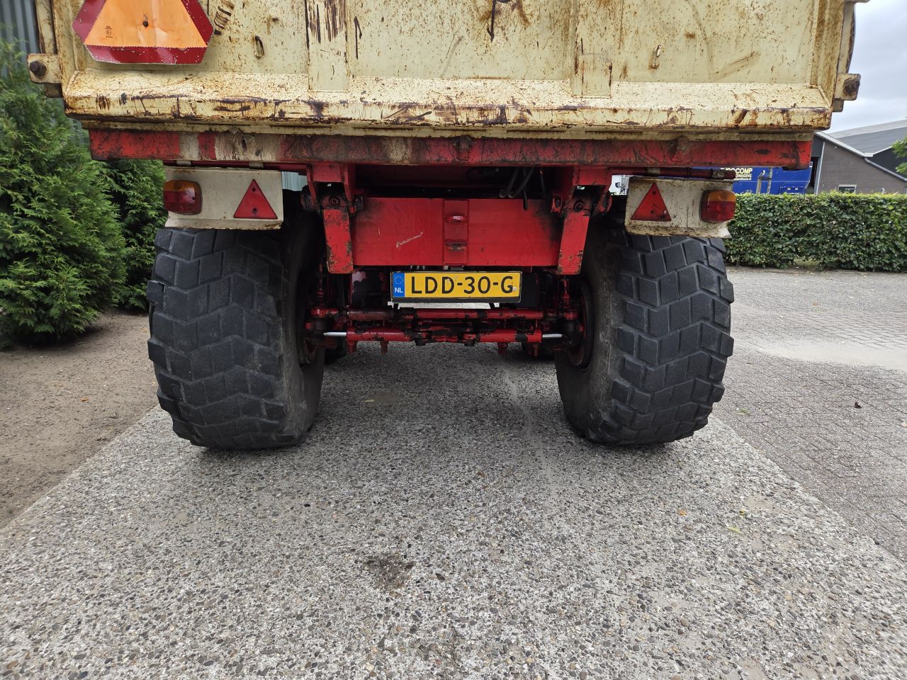 Beco Gigant 240 Gronddumper zandkipper