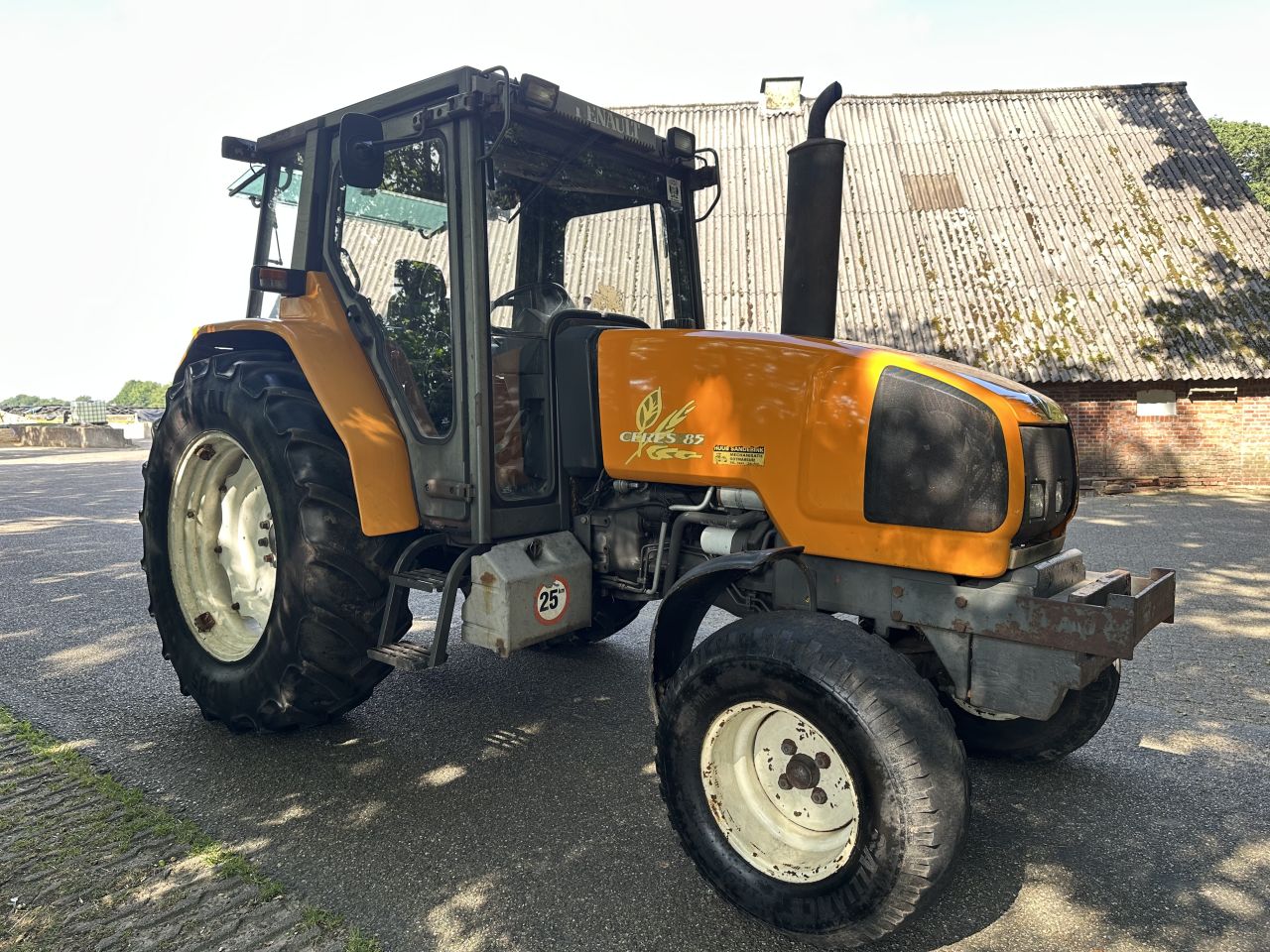 Renault Ceres 85