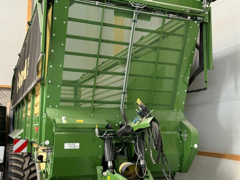 Krone TX 460