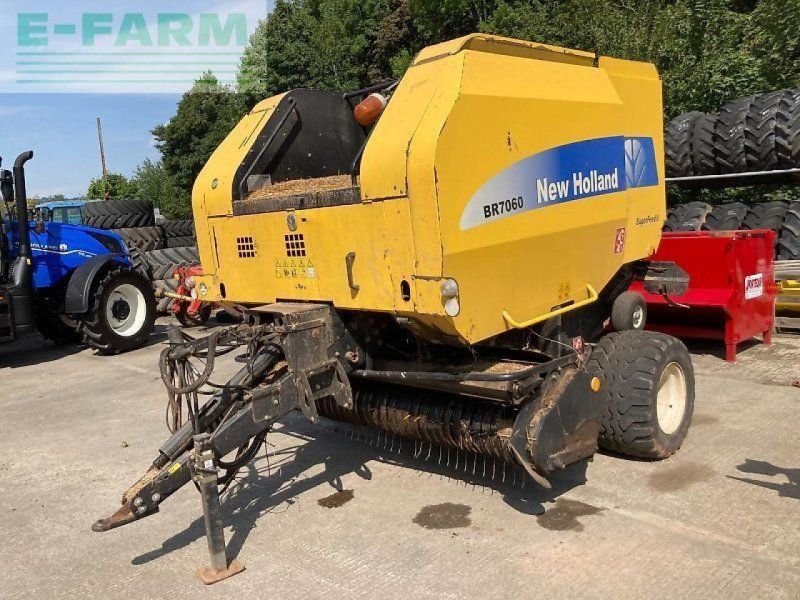 New Holland br7060