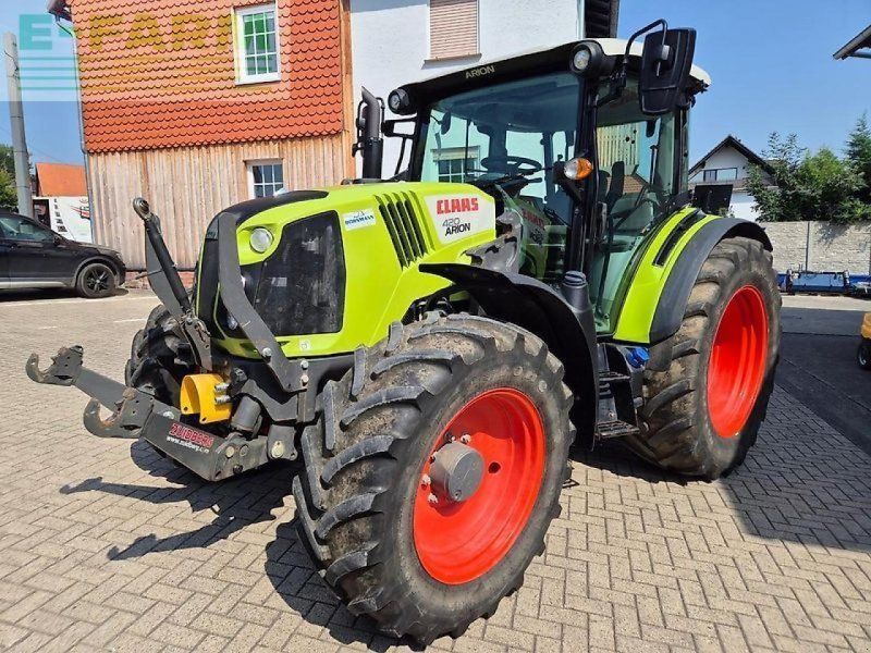 Claas arion 420 mit frontladerkonsolen, fkh und fzw