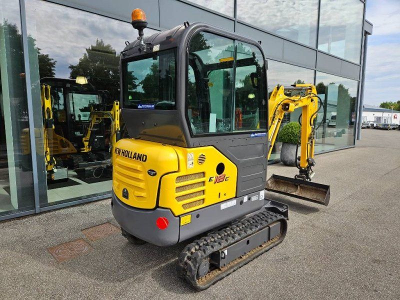 New Holland e18c