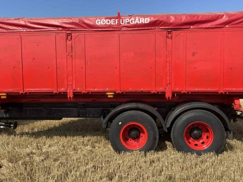 Scania 16 ton 3 vejs tip med rulle presenning mv.