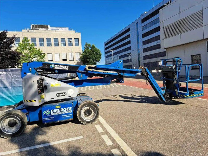 JLG E450AJ