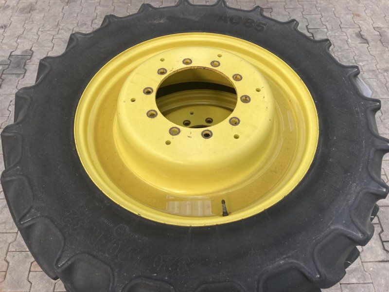 Mitas 320/90R32