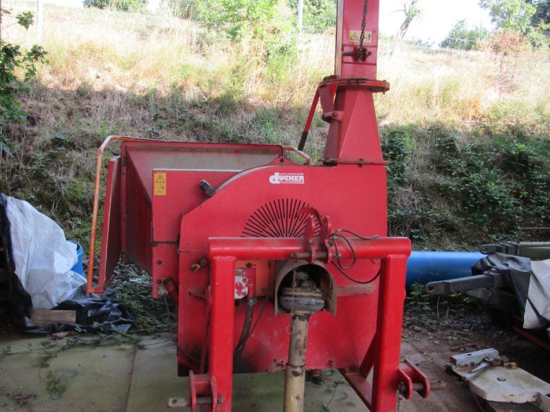 Dücker HF 250
