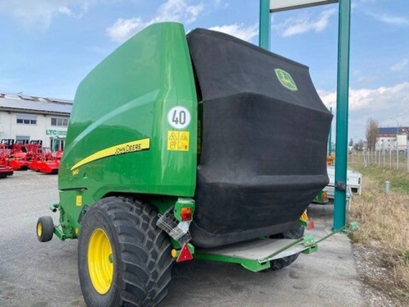John Deere 960