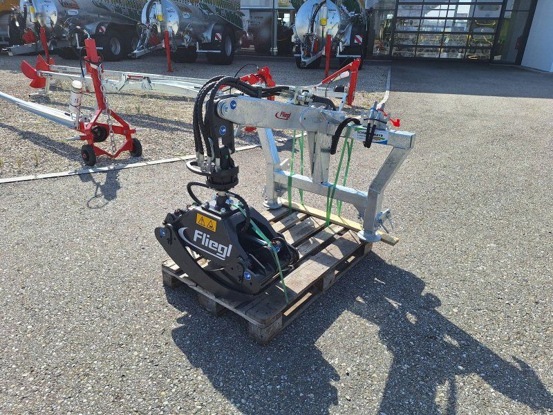 Fliegl Rückezange 130 U