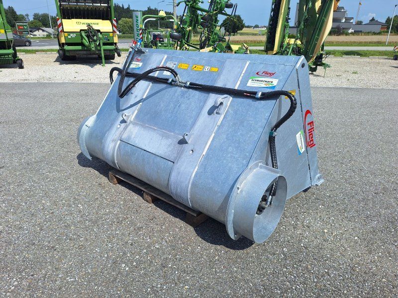 Fliegl AgroCenter Einfütterschel 2100