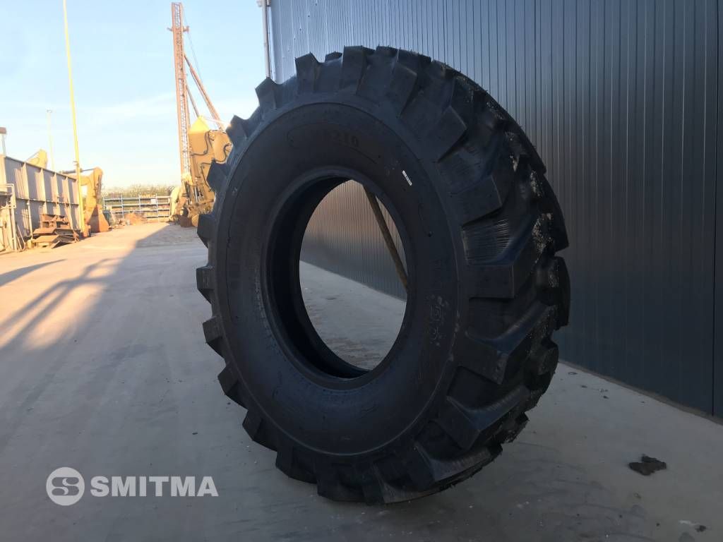 Magna 1400 x 24