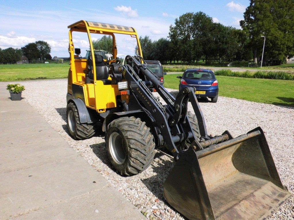 Eurotrac W 12