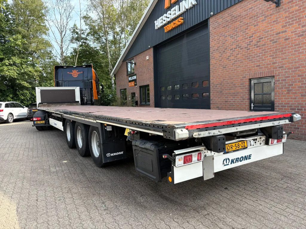 Krone SD Zware kantbalken Twistlocks 2x20 ft 1x 40ft Rongen