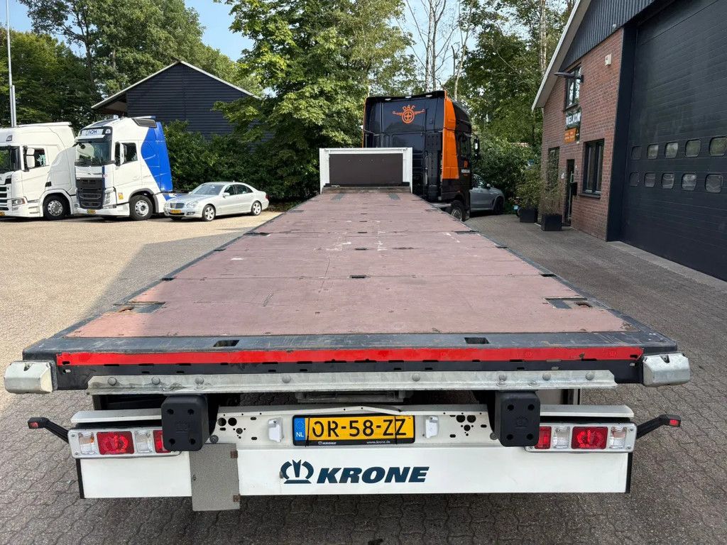 Krone SD Zware kantbalken Twistlocks 2x20 ft 1x 40ft Rongen