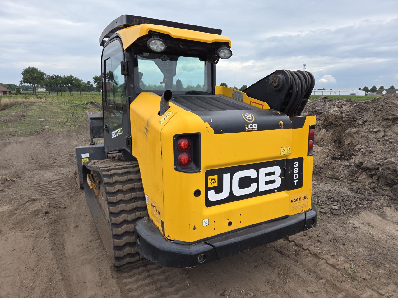 JCB 320T AC Joystick 5400kg trackloader schranklader