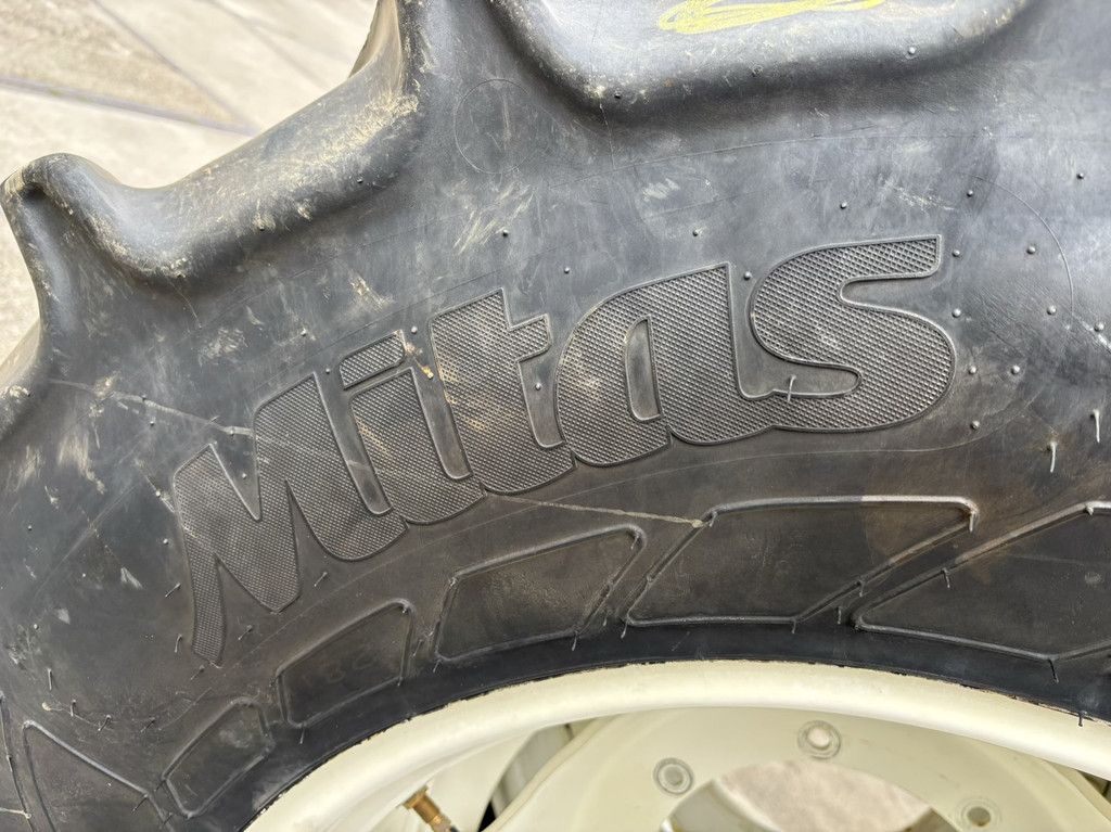 Mitas AC65