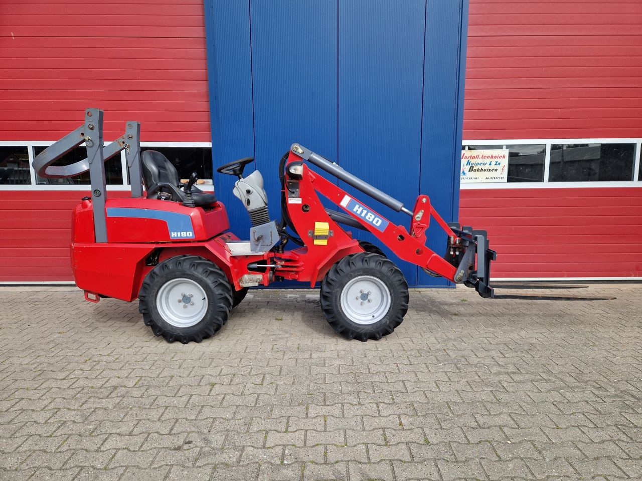 HERACLES H180 SHOVEL 35PK BOUWJAAR 2019