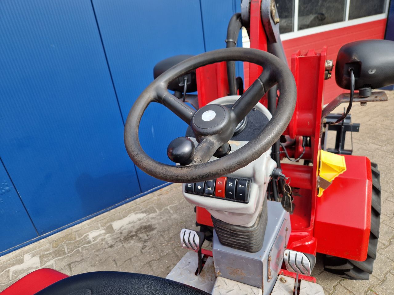 HERACLES H180 SHOVEL 35PK BOUWJAAR 2019