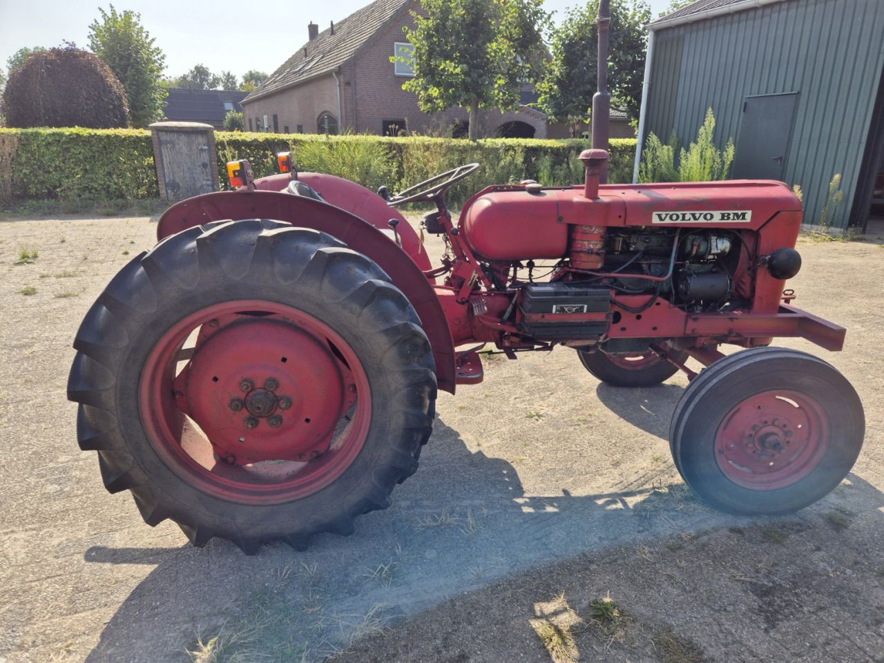 Te koop aangeboden een zeldzame Volvo BM 320